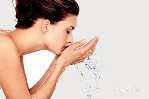 肢端型白癜风有什么明显特征?