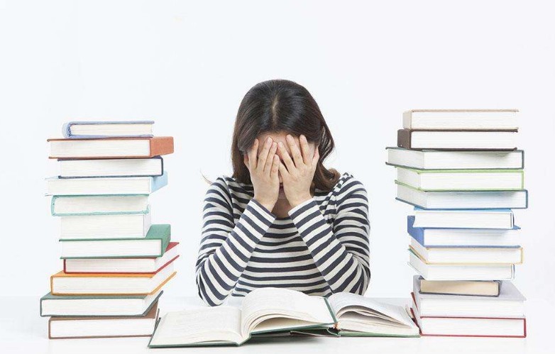 昆明看白斑病的费用是多少